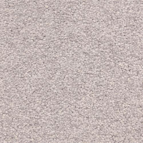 Esperanza in Lila Carpet