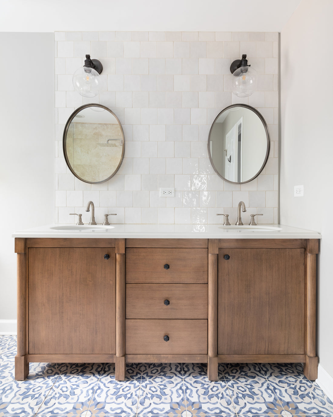 Coordinating Floor Tile with Bathroom Countertops