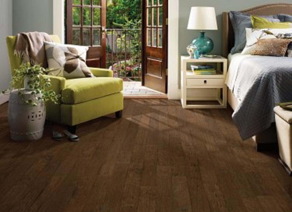 Stone Bluff Hickory in Weathered Saddl Hardwood