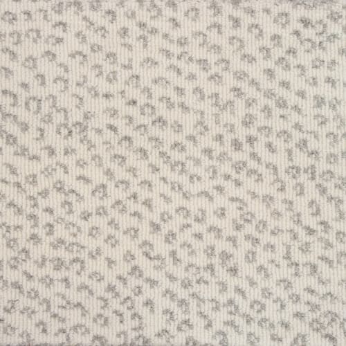 Pantera in Ivory Carpet