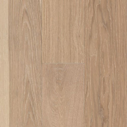 Vintage Elements in Lighthouse Oak Hardwood